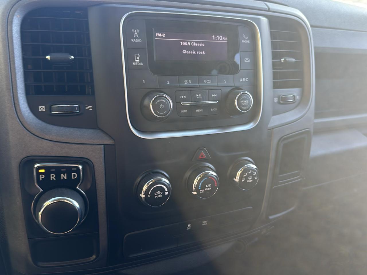 RAM 1500 Tradesman Quad Cab 2WD 2018