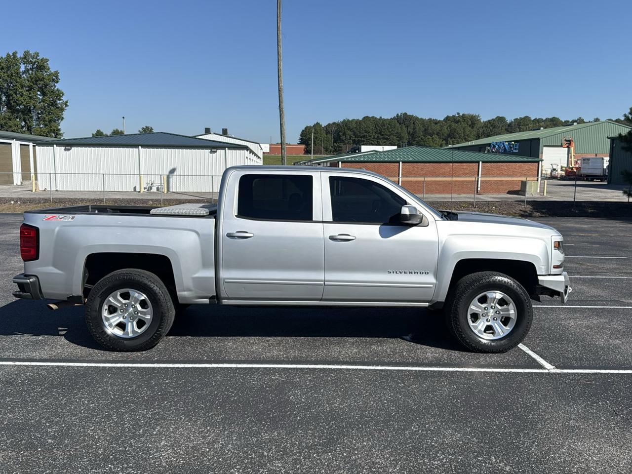 Chevrolet Silverado 1500 LT Crew Cab 4WD 2018