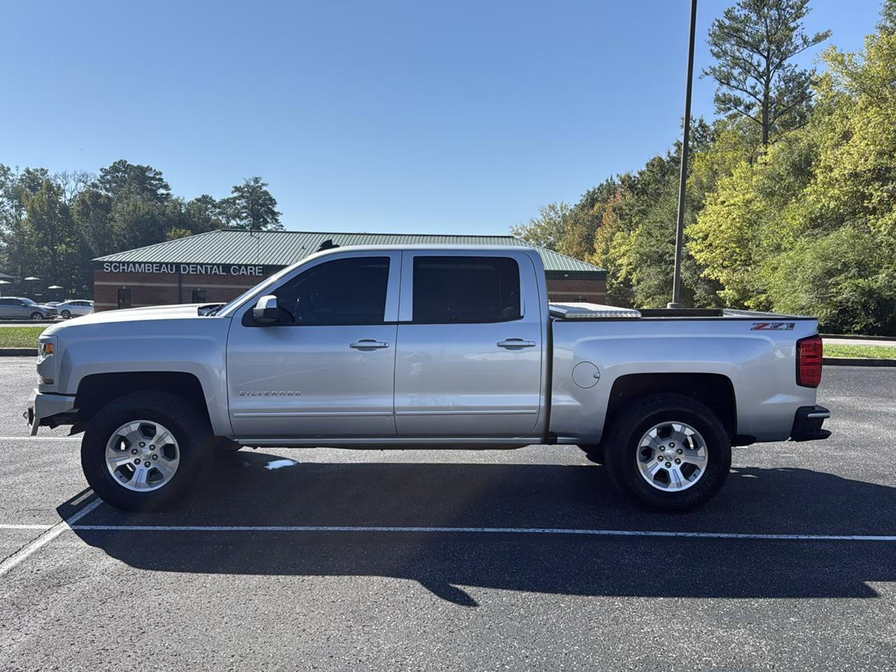 Chevrolet Silverado 1500 LT Crew Cab 4WD 2018