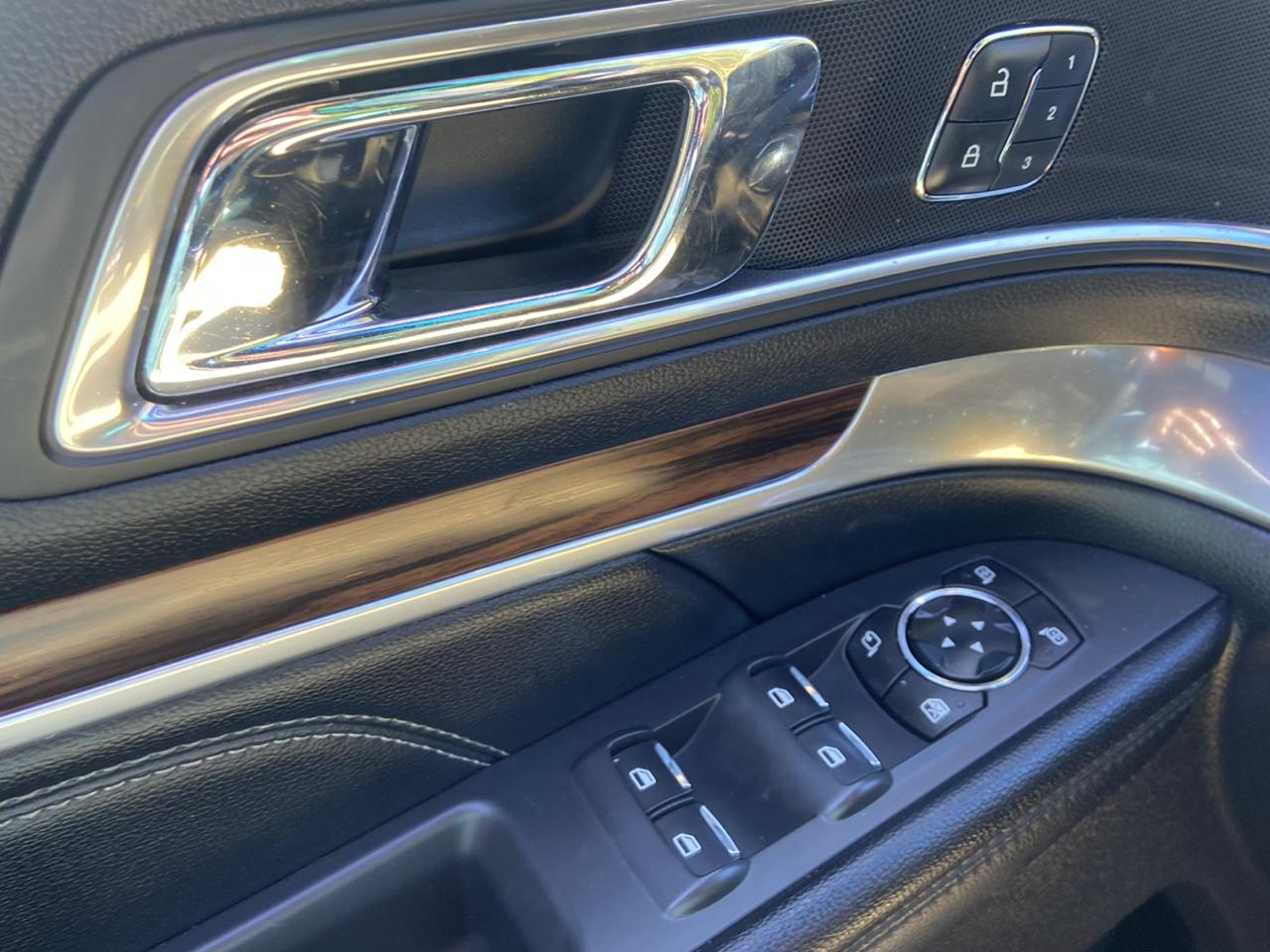 Ford Explorer Limited 4WD 2016