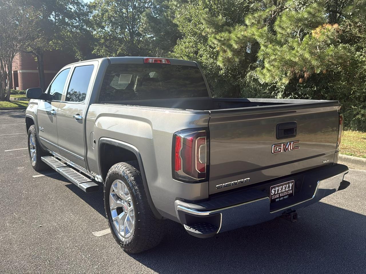 GMC Sierra 1500 SLT Crew Cab Short Box 4WD 2017