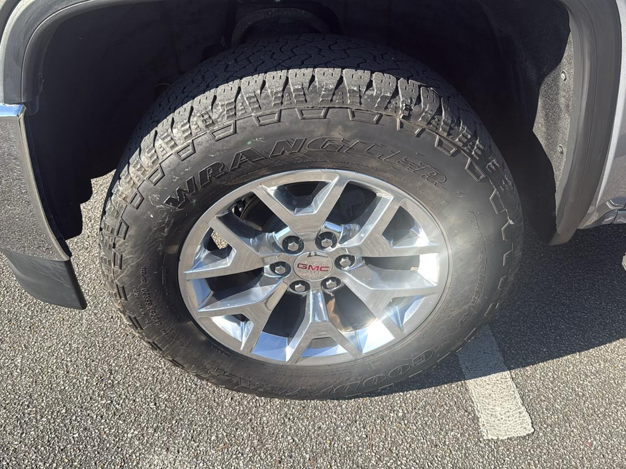 GMC Sierra 1500 SLT Crew Cab Short Box 4WD 2017