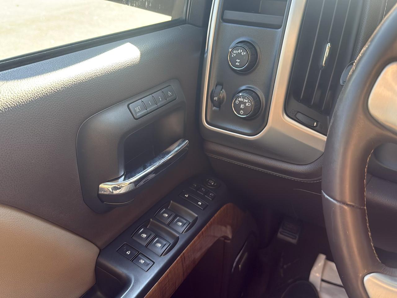 GMC Sierra 1500 SLT Crew Cab Short Box 4WD 2017