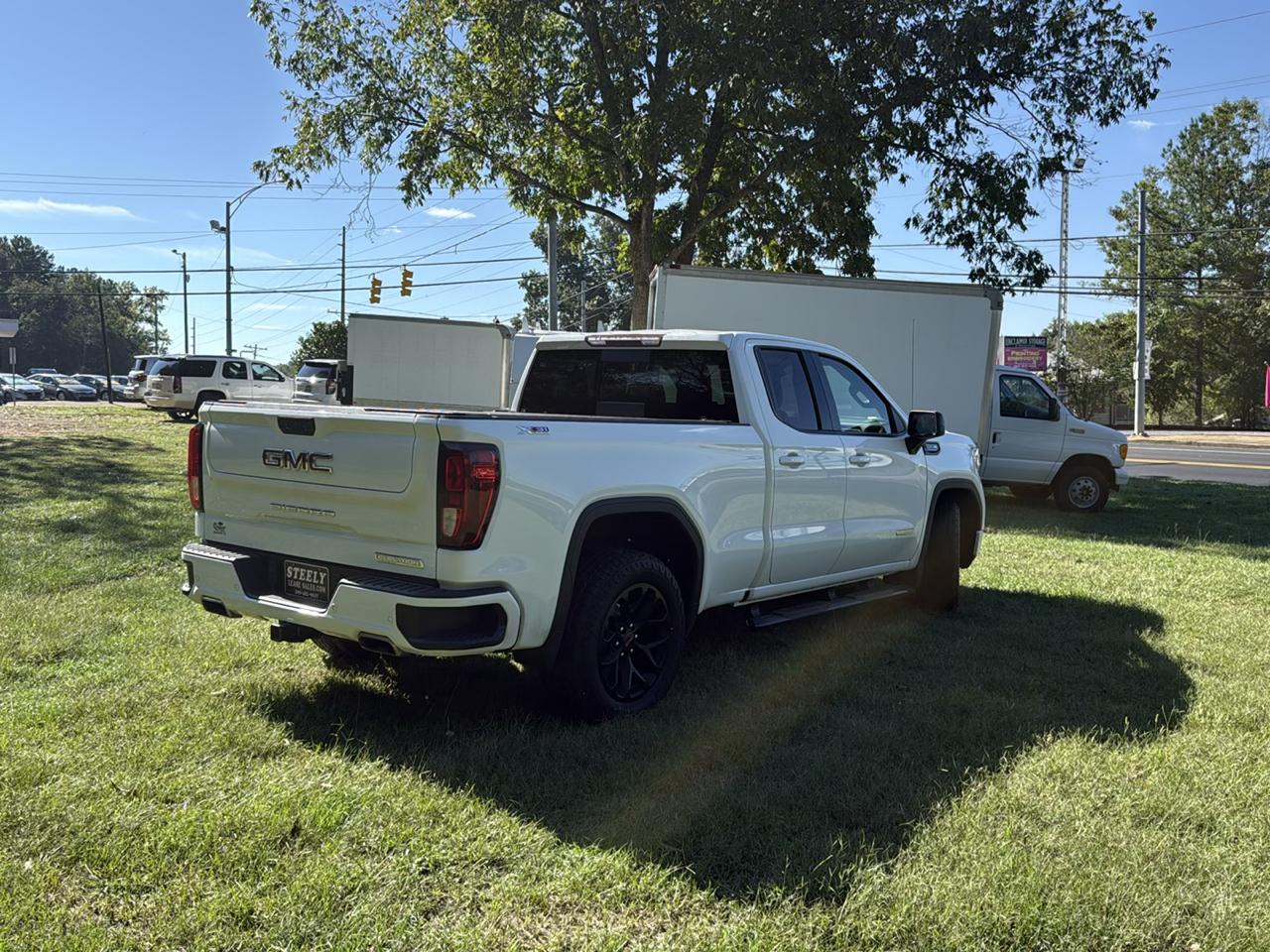 GMC Sierra 1500 Elevation Double Cab 4WD 2021