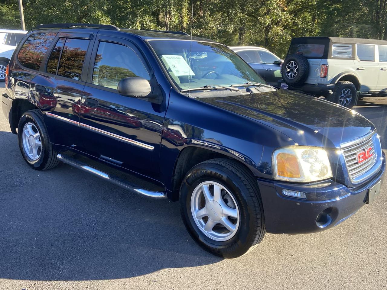 GMC Envoy SLE-1 2WD 2007