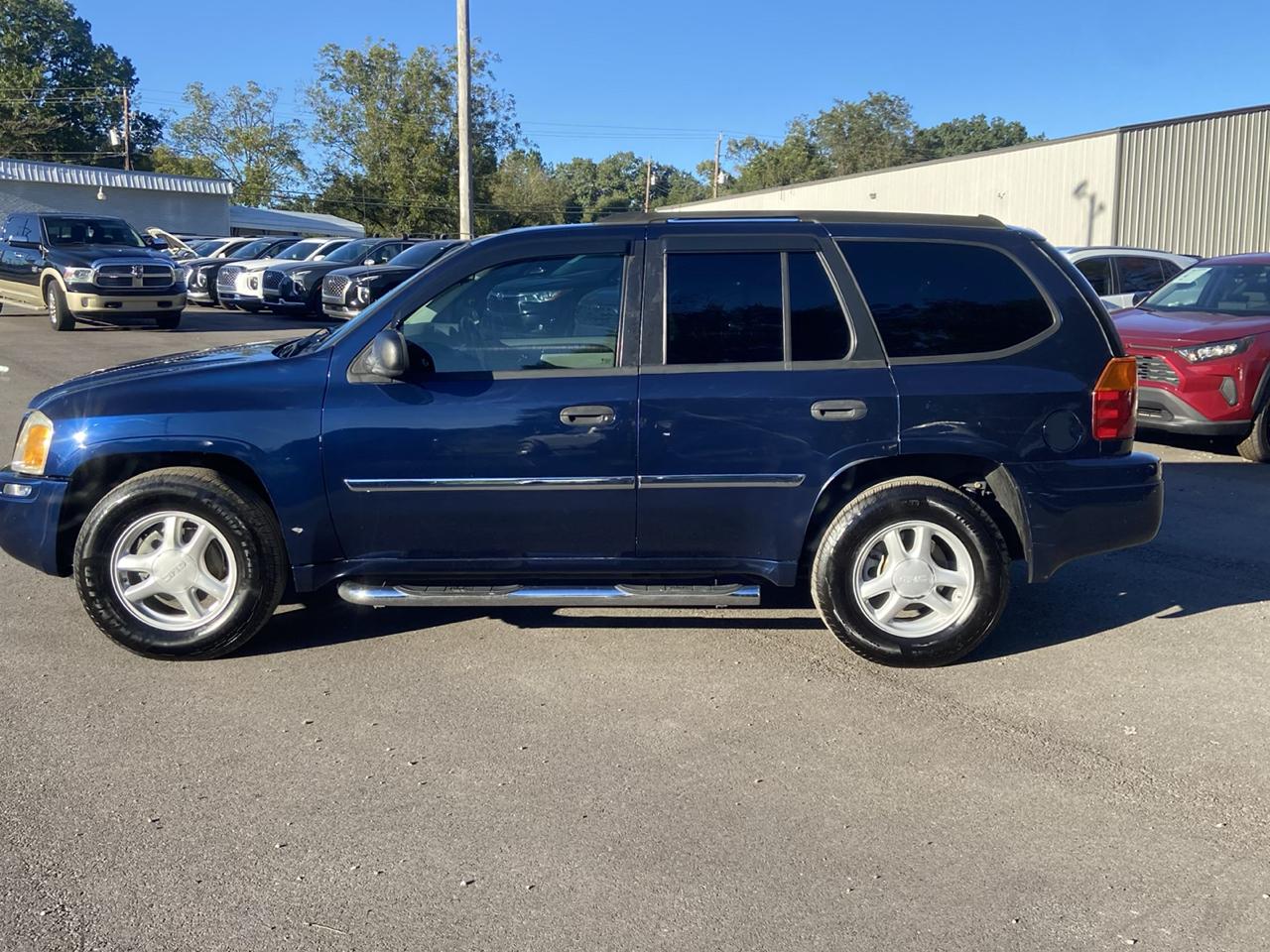 GMC Envoy SLE-1 2WD 2007