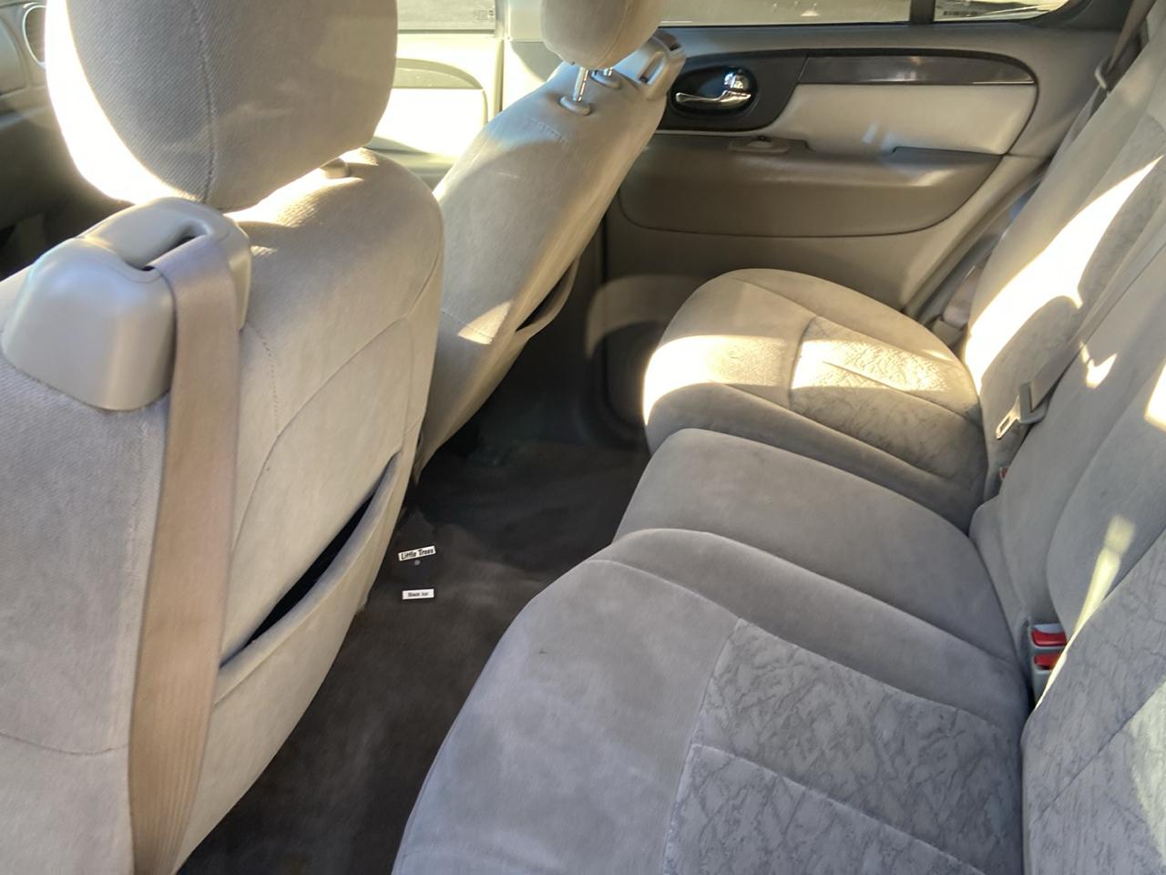 GMC Envoy SLE-1 2WD 2007