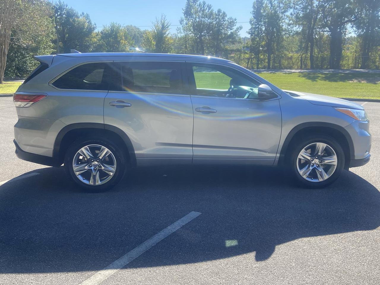Toyota Highlander Limited FWD V6 2015