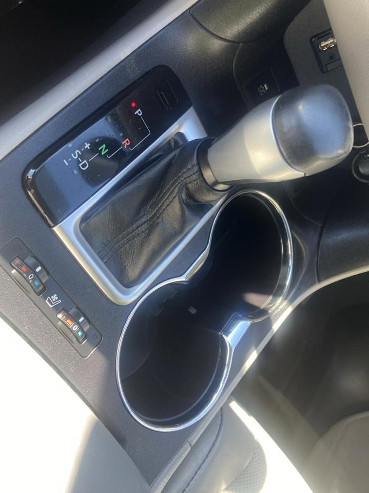 Toyota Highlander Limited FWD V6 2015