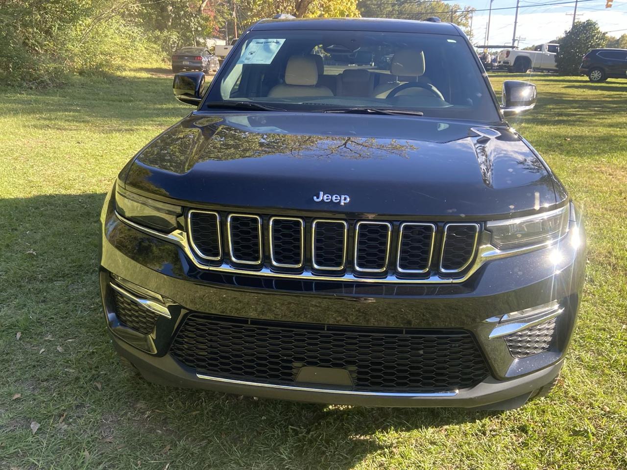 Jeep Grand Cherokee Limited 2WD 2023