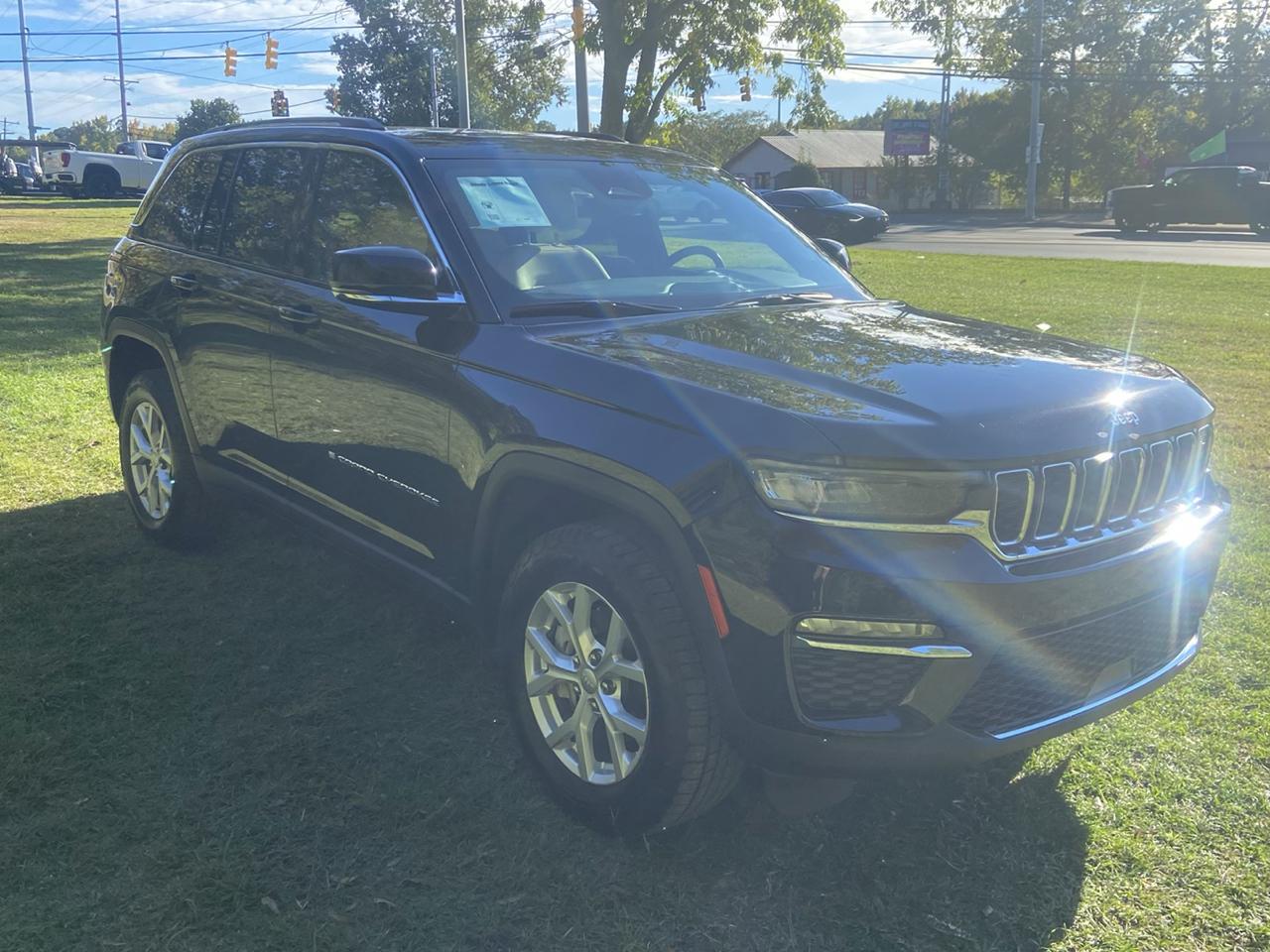 Jeep Grand Cherokee Limited 2WD 2023