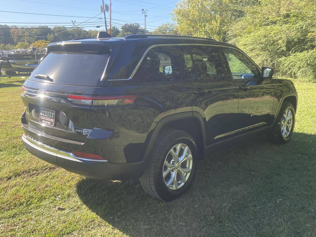 Jeep Grand Cherokee Limited 2WD 2023