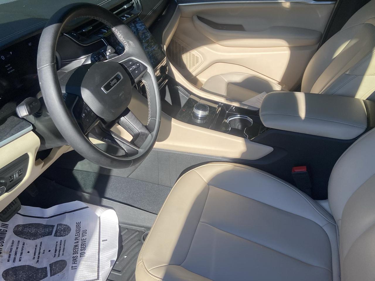 Jeep Grand Cherokee Limited 2WD 2023