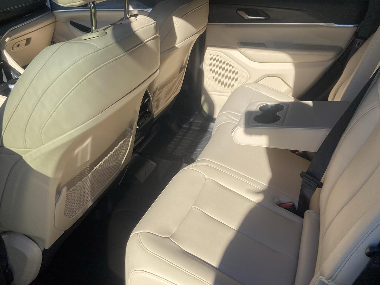 Jeep Grand Cherokee Limited 2WD 2023