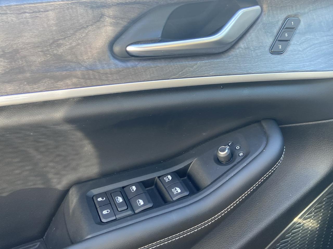Jeep Grand Cherokee L Limited 2WD 2023