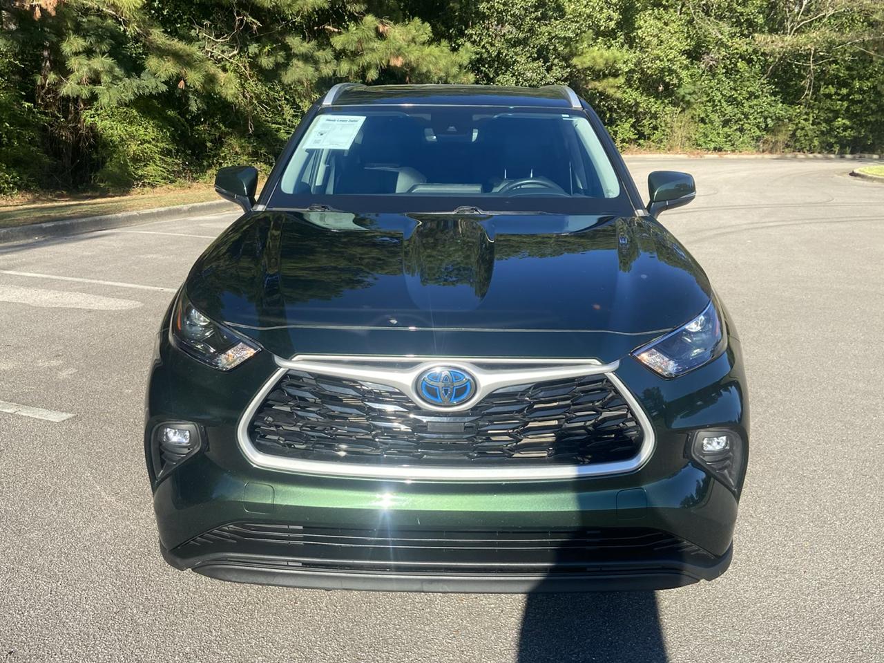Toyota Highlander Hybrid XLE AWD 2023