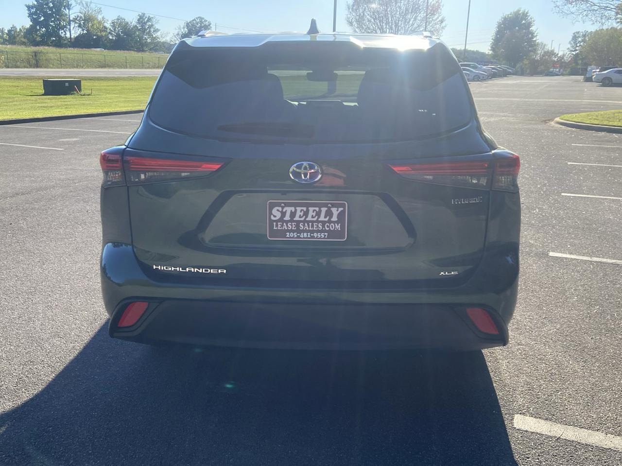Toyota Highlander Hybrid XLE AWD 2023