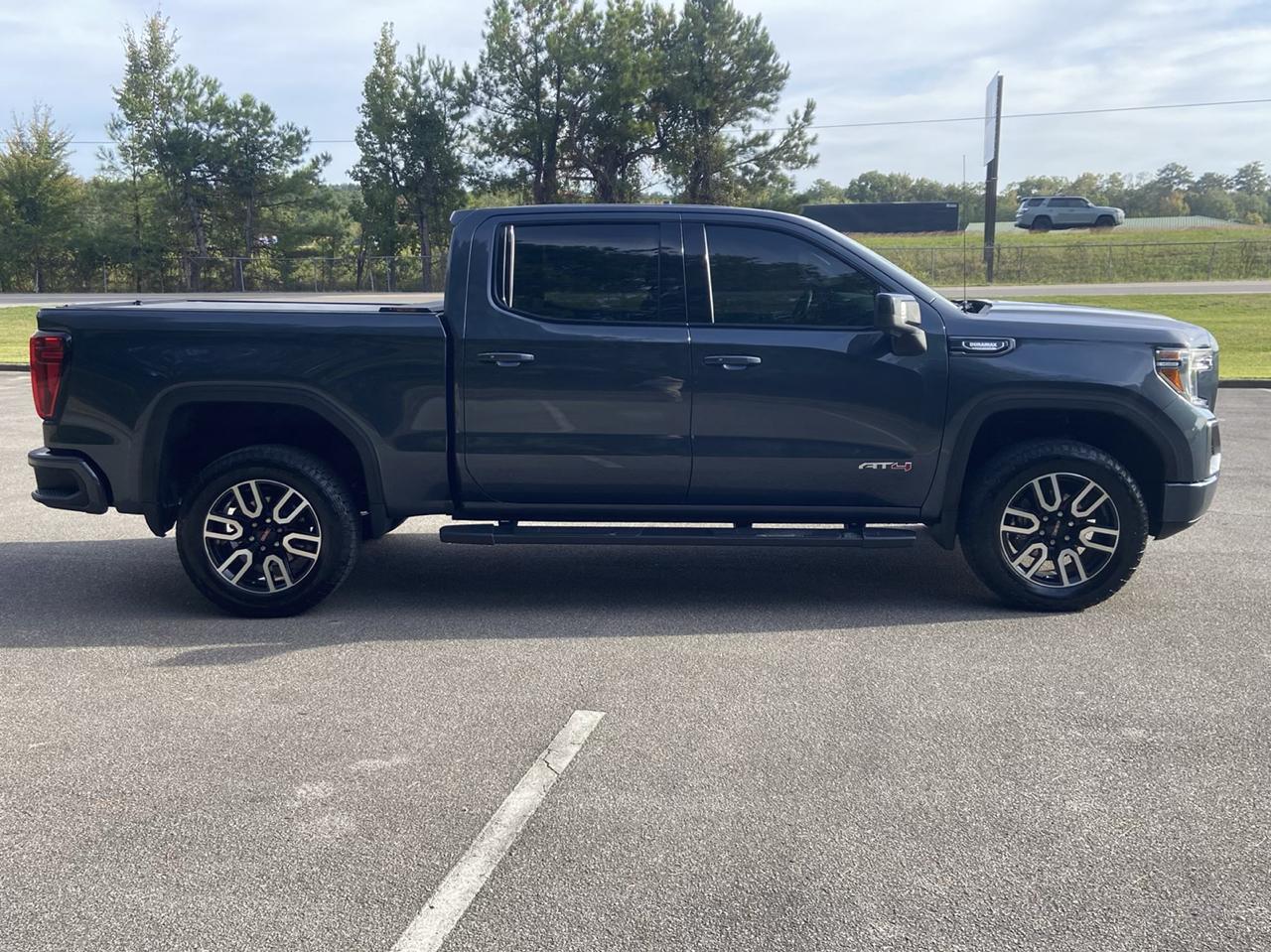 GMC Sierra 1500 AT4 Crew Cab Long Box 4WD 2021