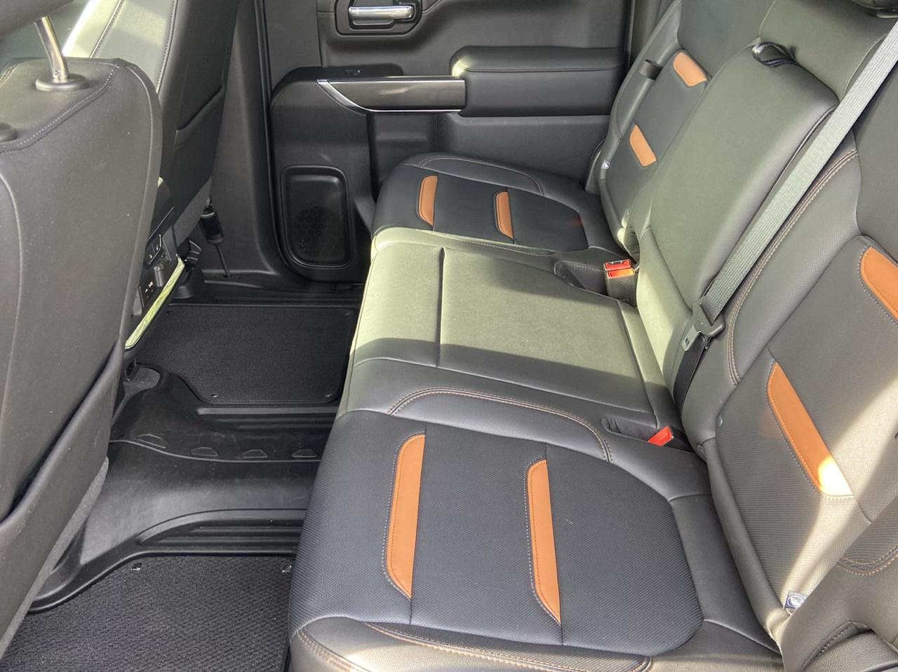 GMC Sierra 1500 AT4 Crew Cab Long Box 4WD 2021