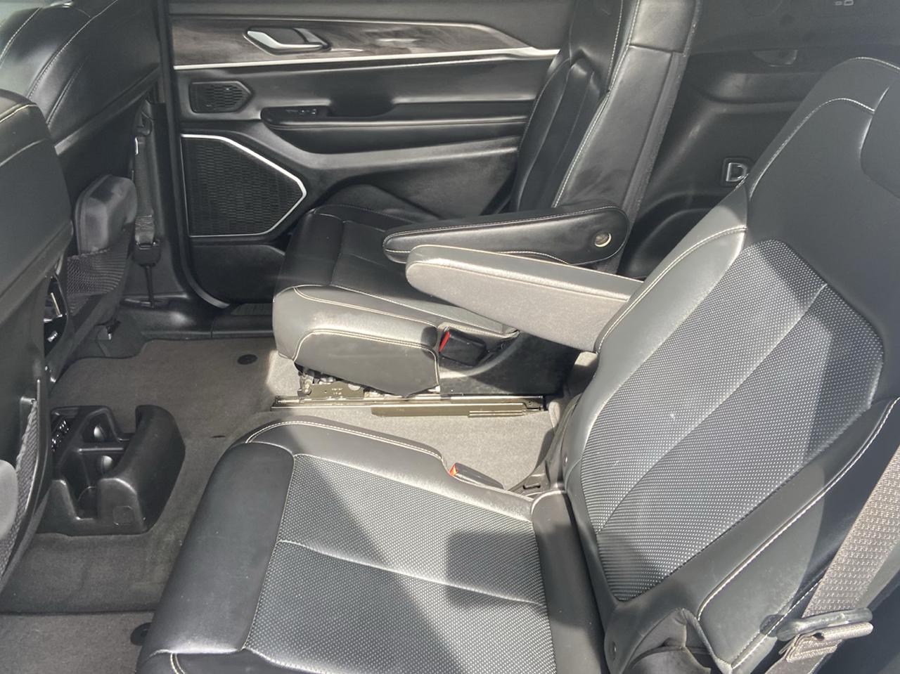 Jeep Grand Cherokee L Limited 4WD 2022