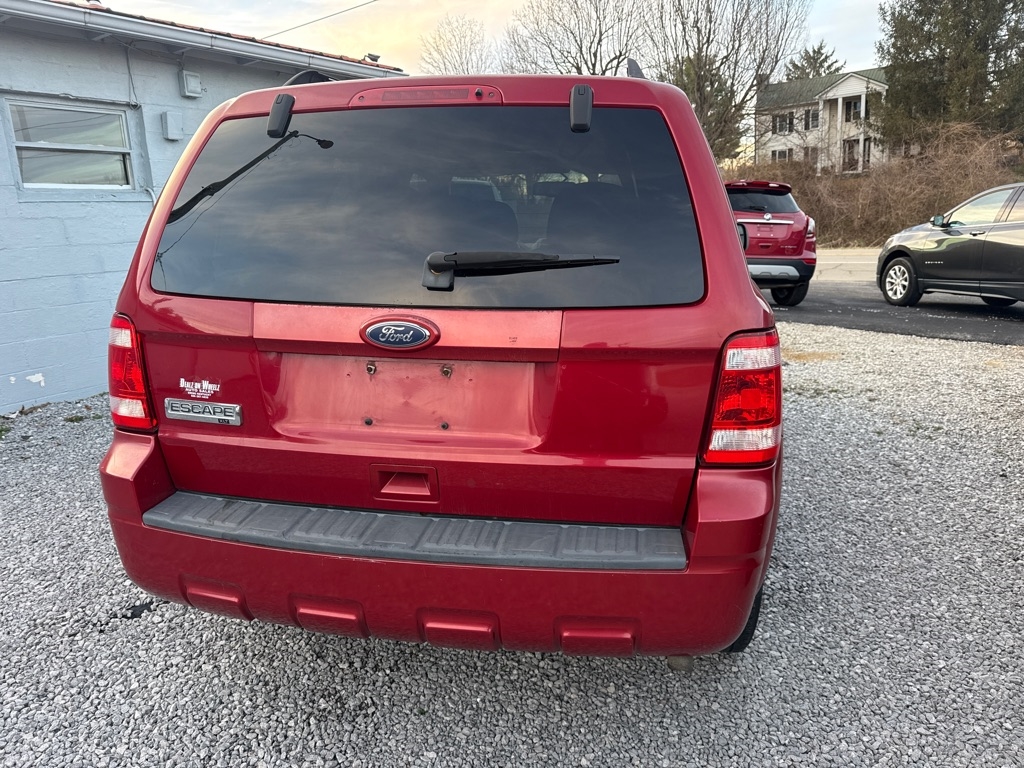 Ford Escape XLT FWD 2010
