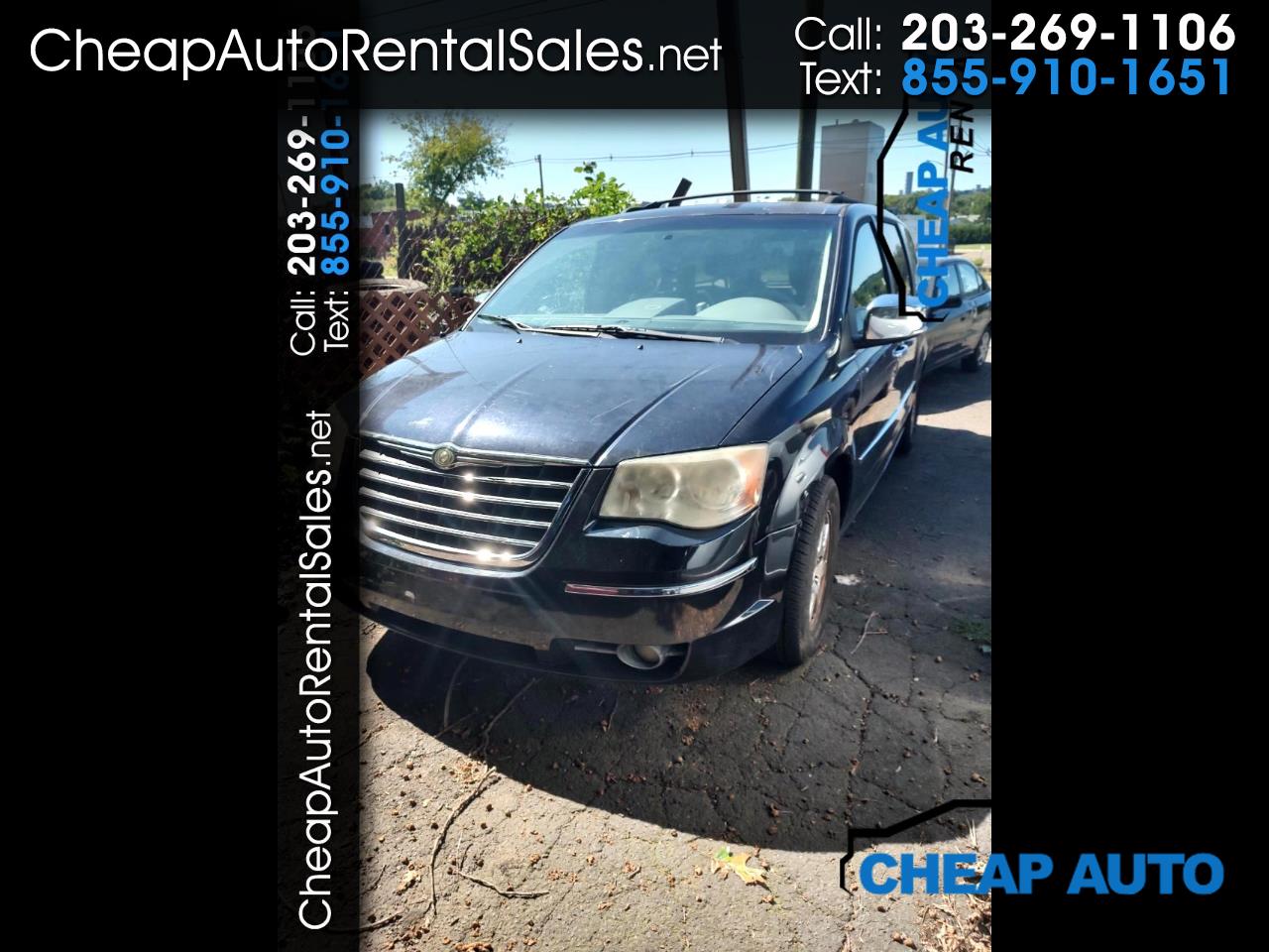 Chrysler Town & Country Touring 2010