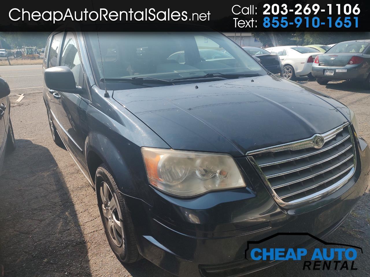 Chrysler Town & Country LX 2009