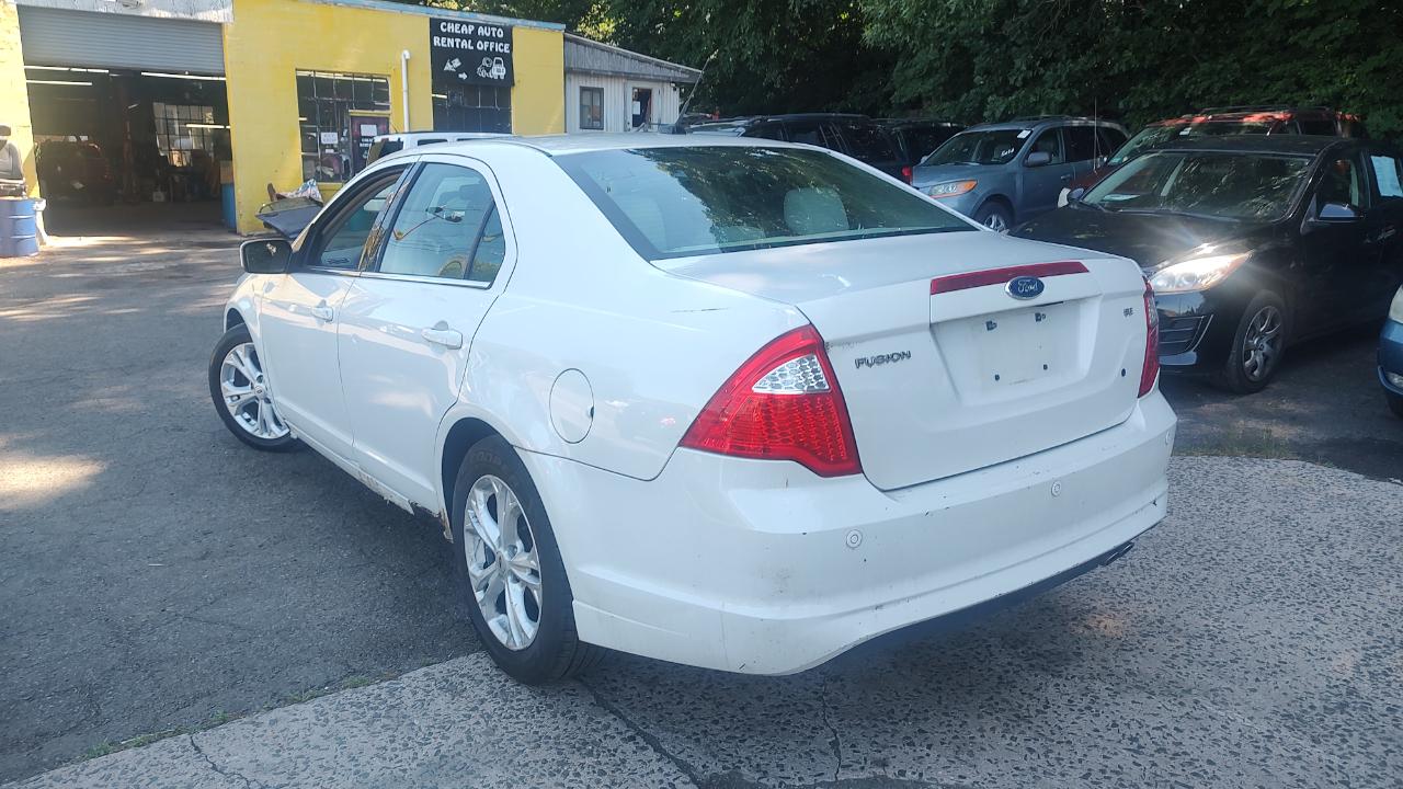 Ford Fusion SE 2012