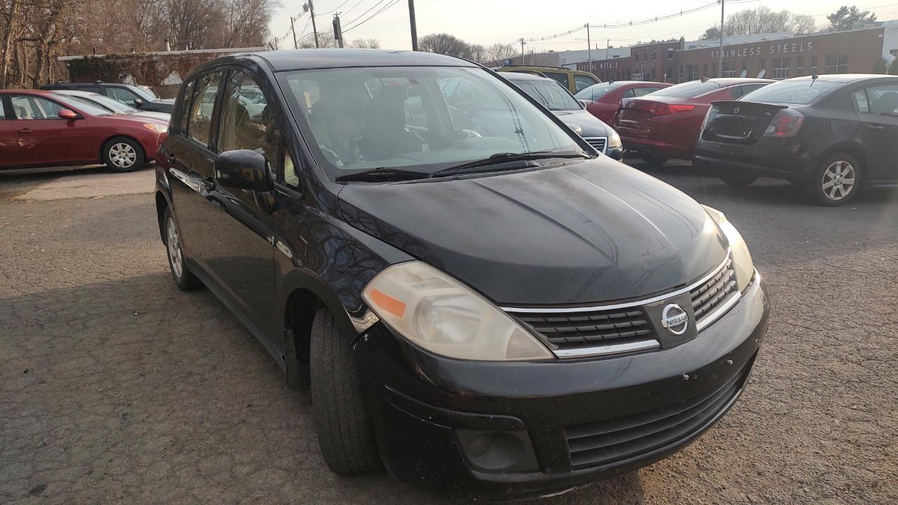 Nissan Versa 1.8 S 2008