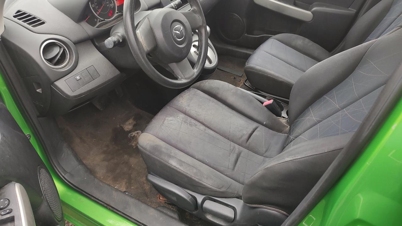 Mazda MAZDA2 Sport 2012