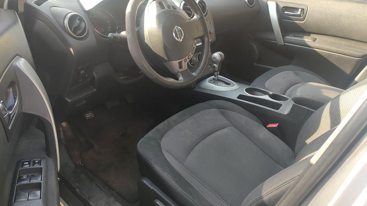 Nissan Rogue S AWD 2011