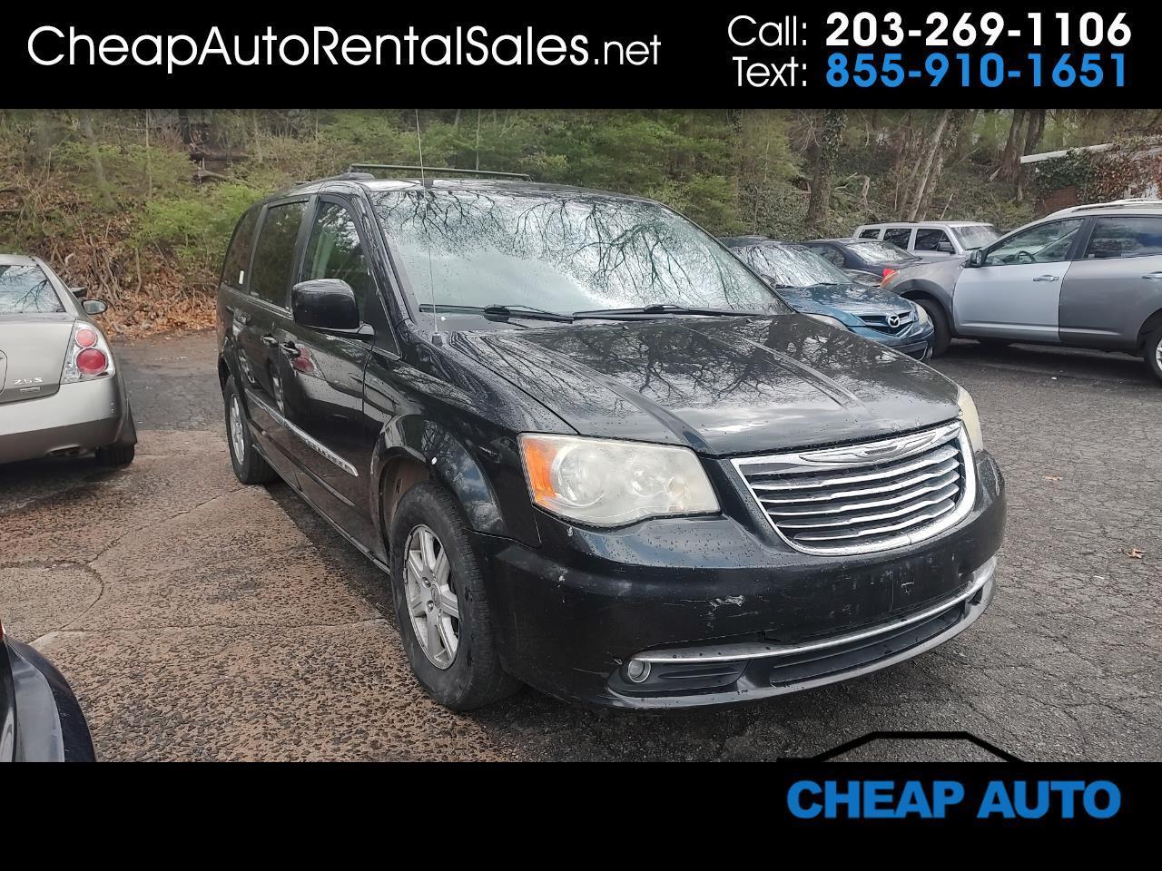 2013 Chrysler Town & Country Touring