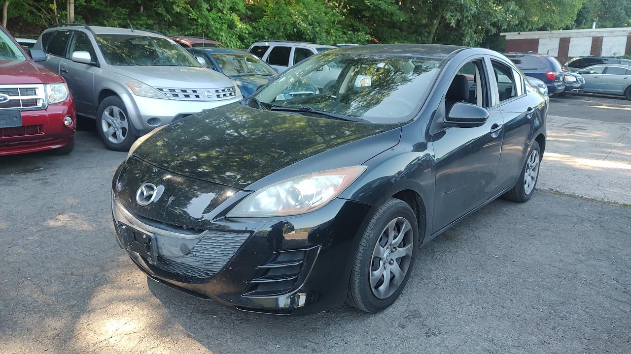 Mazda MAZDA3 i Sport 4-Door 2011