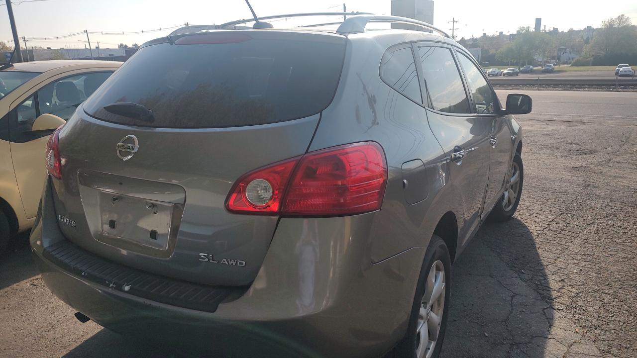 Nissan Rogue S AWD 2010