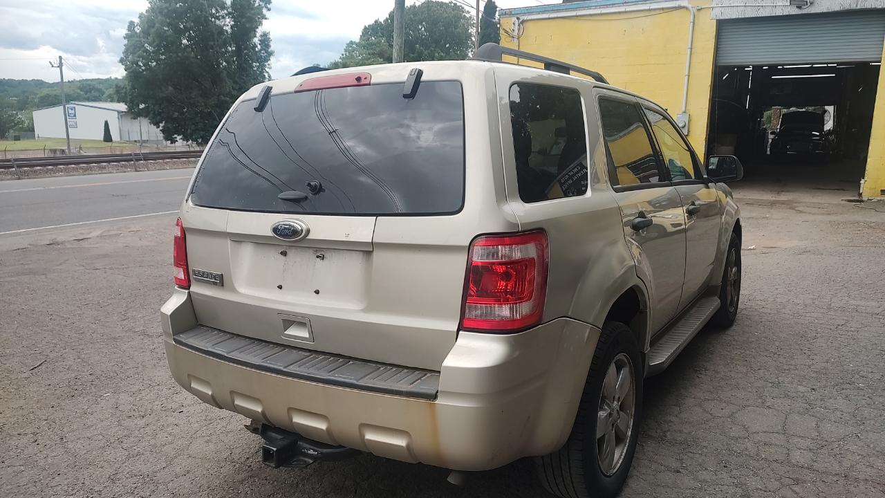 Ford Escape XLT 4WD 2012