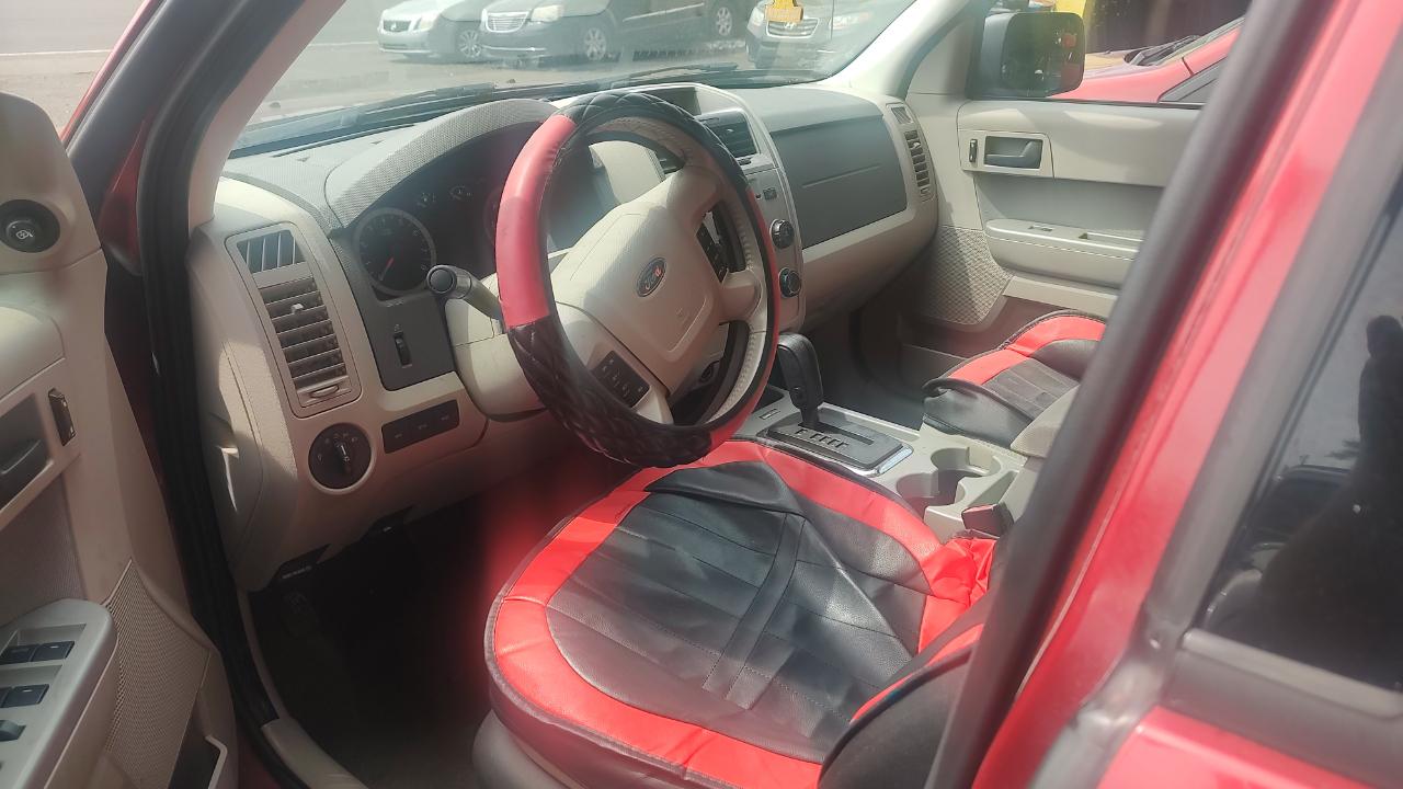 Ford Escape XLT 4WD 2012