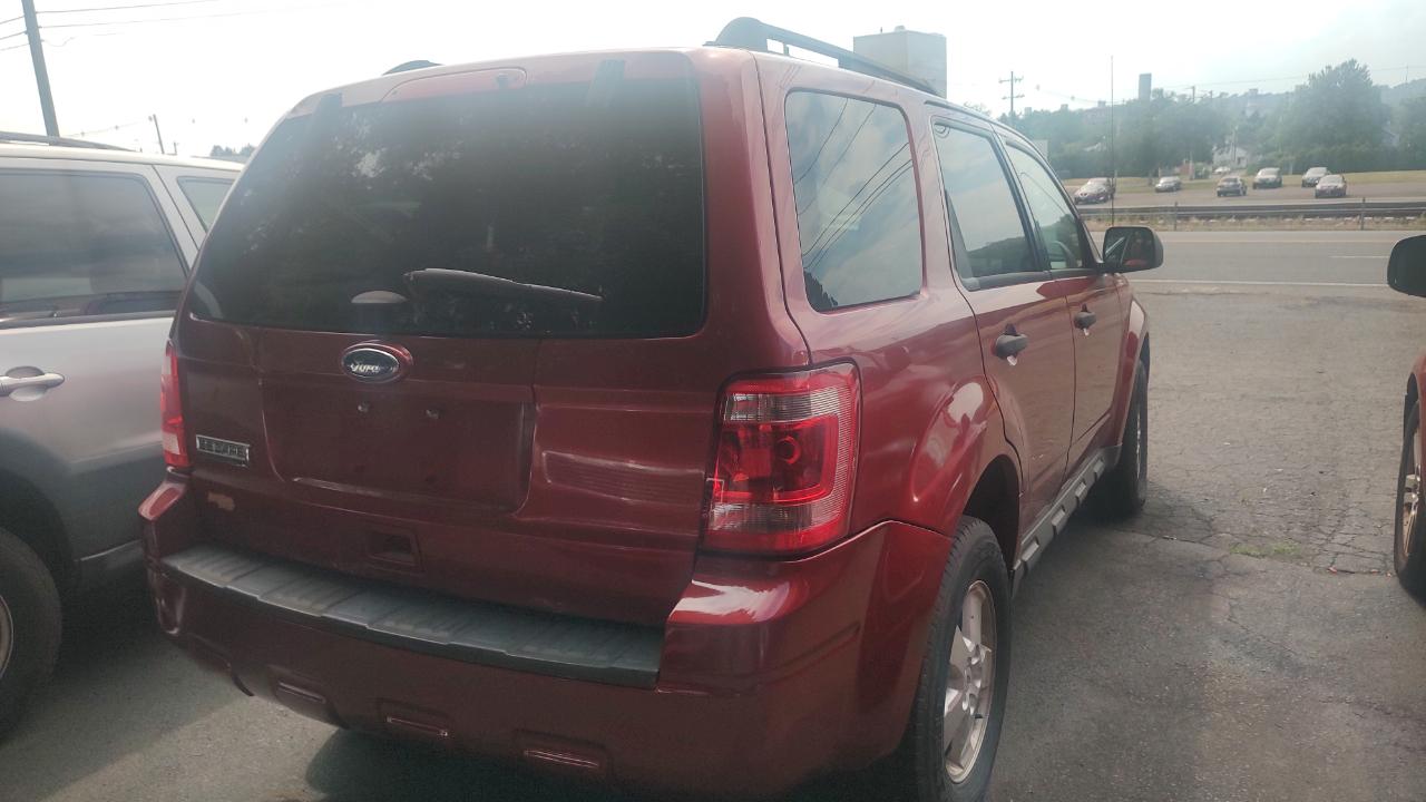 Ford Escape XLT 4WD 2012