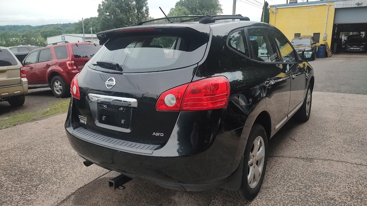 Nissan Rogue S AWD 2011