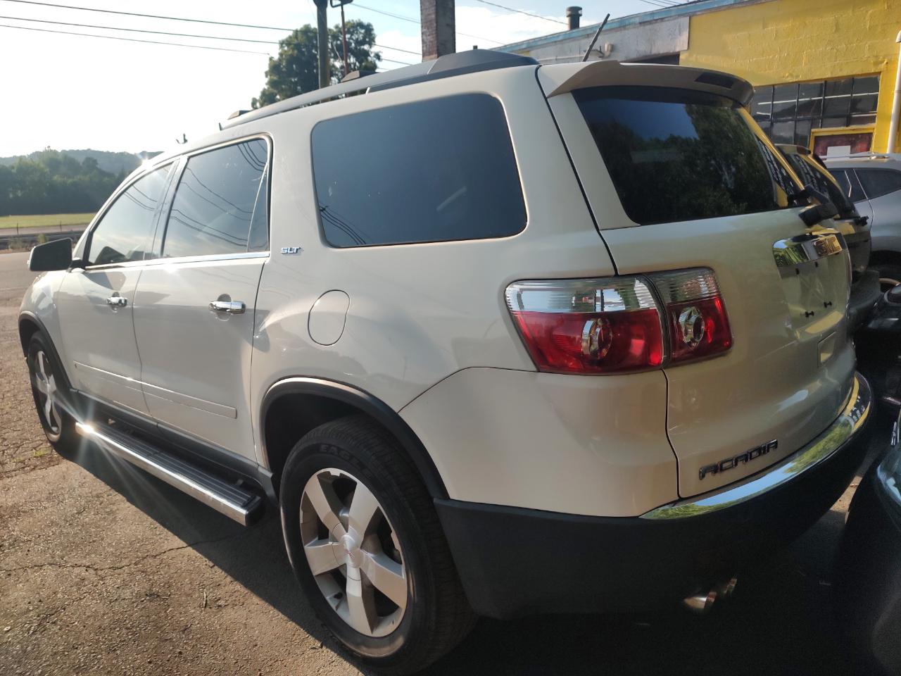 GMC Acadia SLT-1 AWD 2010