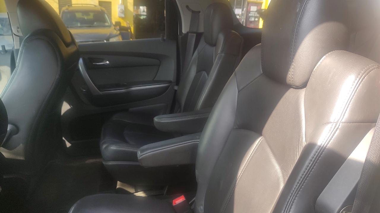 GMC Acadia SLT-1 AWD 2010