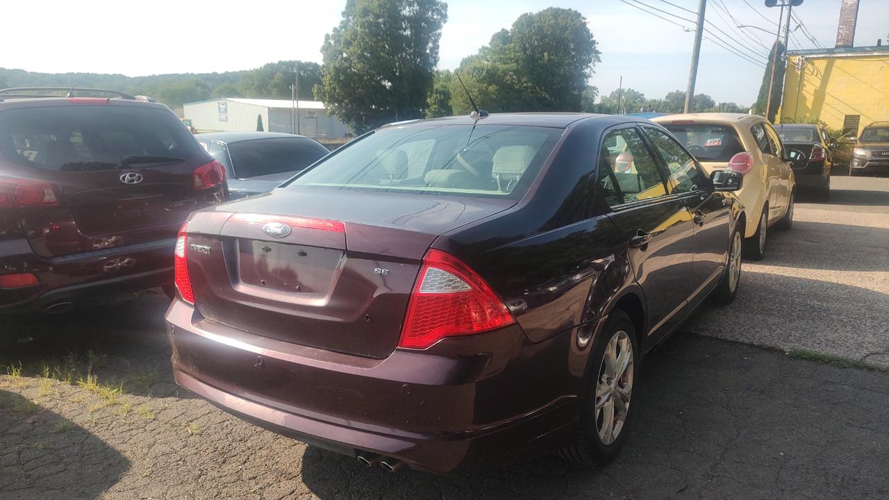 Ford Fusion SE 2012