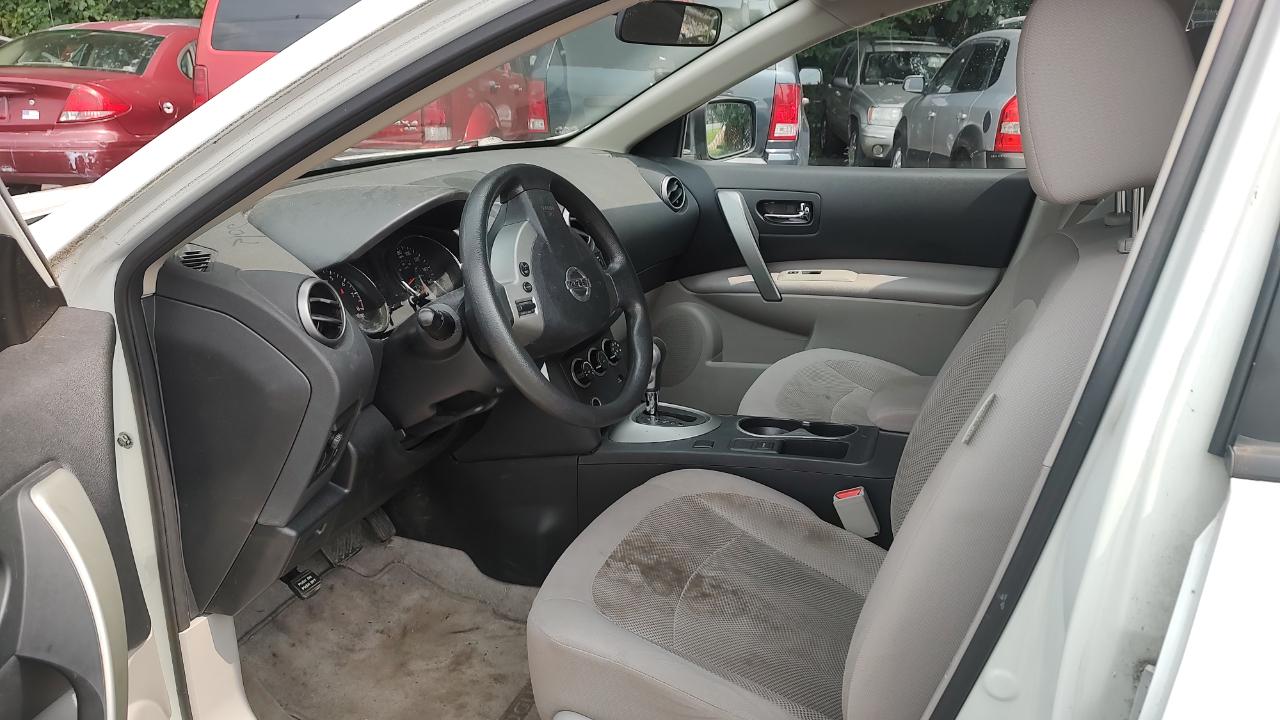 Nissan Rogue S AWD 2012