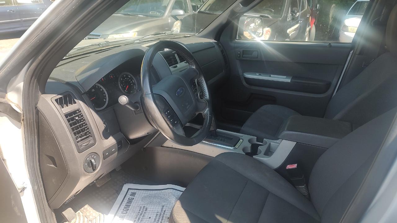 Ford Escape XLT 4WD 2011