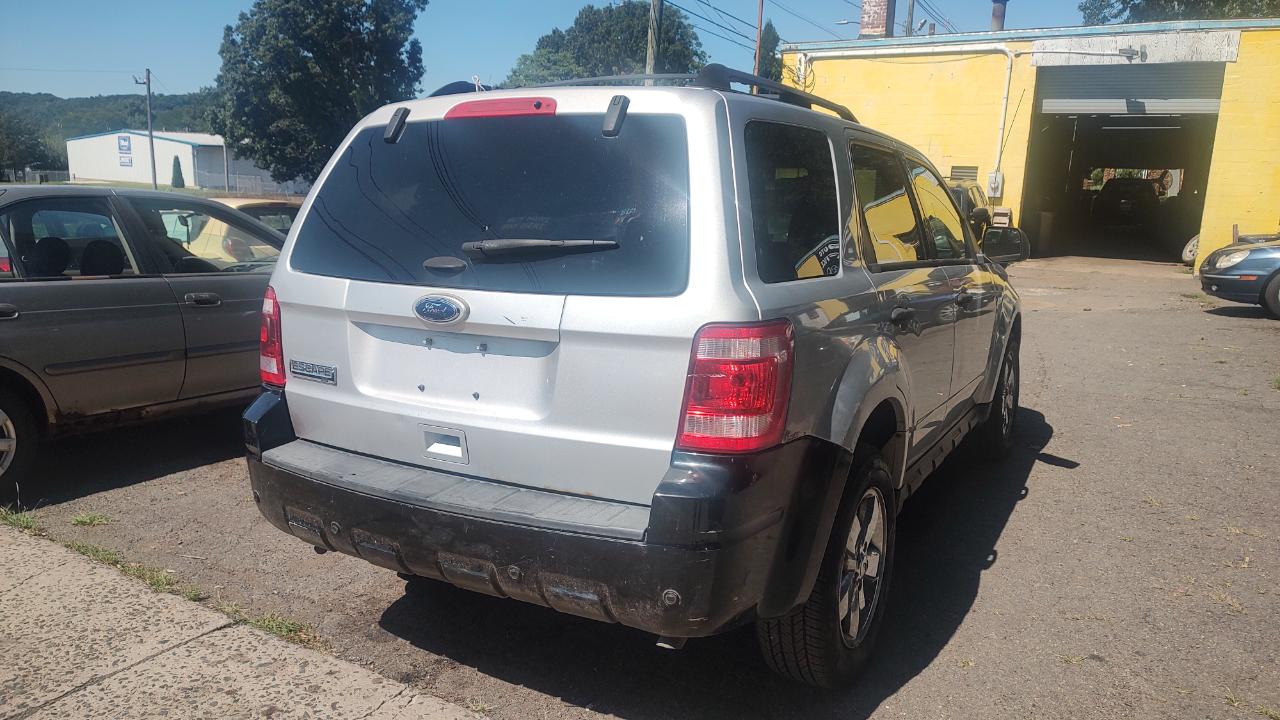 Ford Escape XLT 4WD 2011