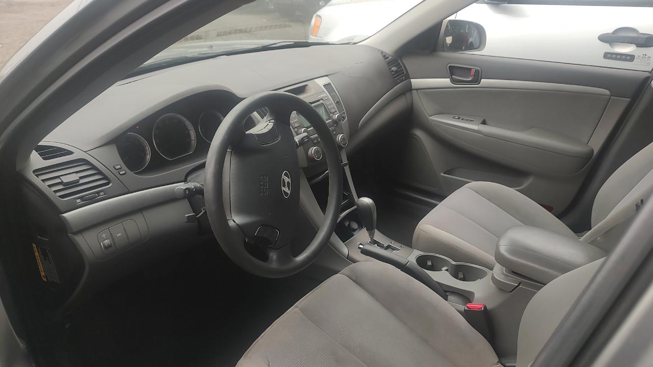 Hyundai Sonata GLS 2010