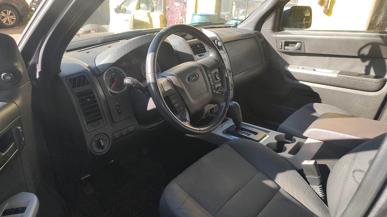Ford Escape XLT 4WD 2010