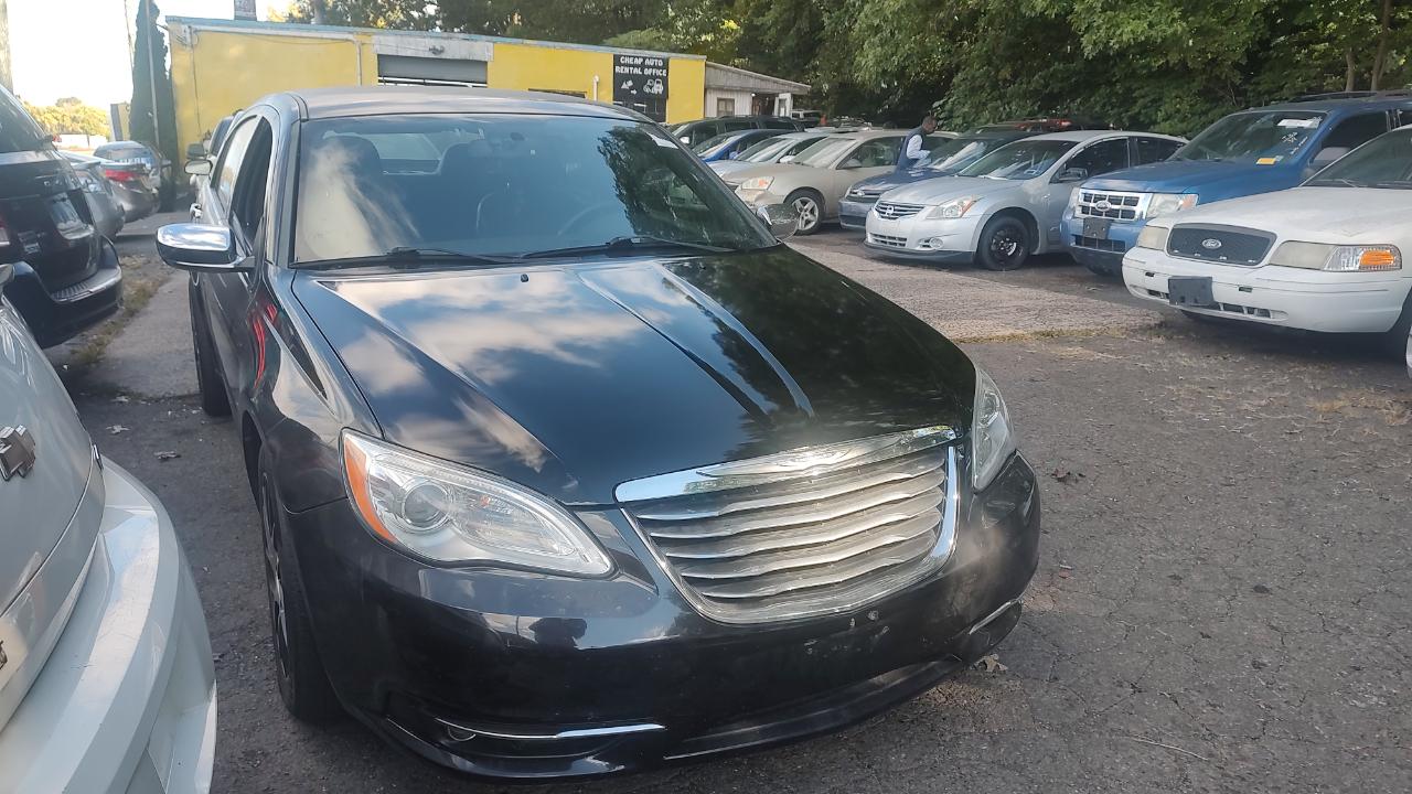 Chrysler 200 Limited 2011