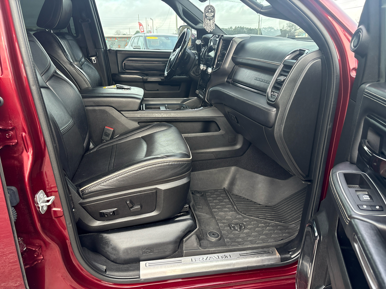 RAM 2500 Limited Mega Cab 4WD 2022