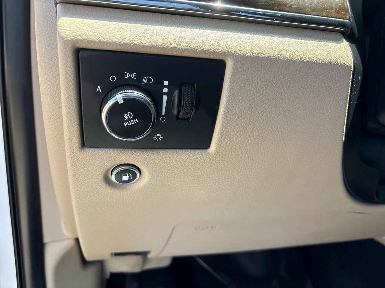 Jeep Grand Cherokee Limited 2WD 2015