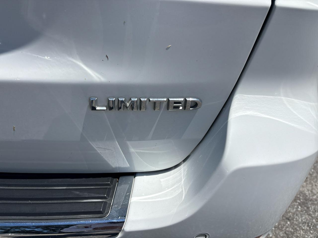 Jeep Grand Cherokee Limited 2WD 2015